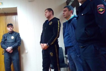 Александра Емельяненко оставили под арестом